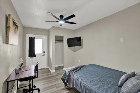 5818 Schevers Street Houston TX 77033