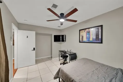 5818 Schevers Street Houston TX 77033