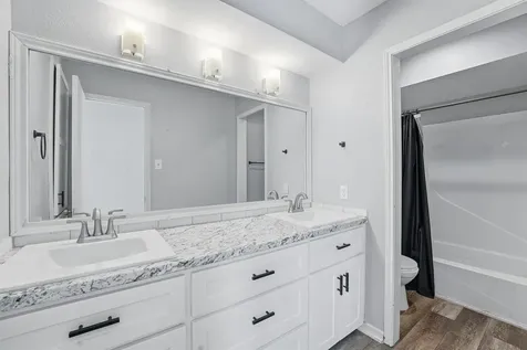 2408 Chelmsford Court Alvin TX 77511