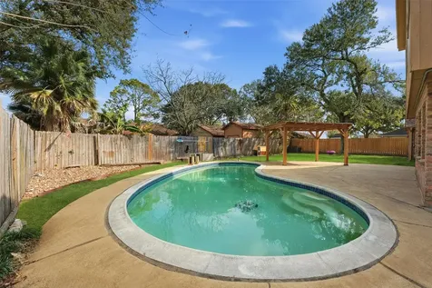 2408 Chelmsford Court Alvin TX 77511