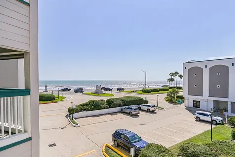 6102 Seawall Boulevard 208 Galveston TX 77551