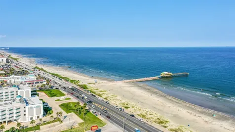 6102 Seawall Boulevard 208 Galveston TX 77551