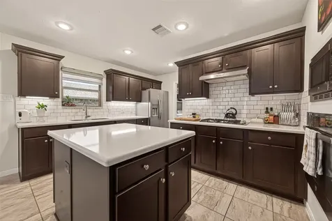 6546 Grapevine Bend Manvel TX 77578