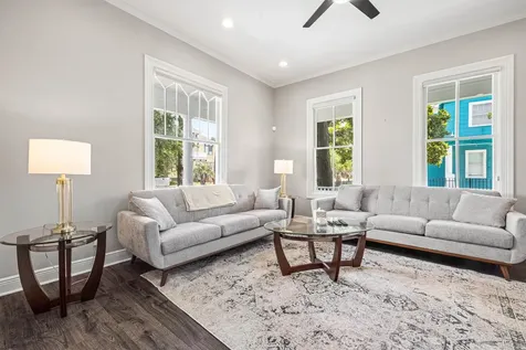 2415 Avenue O 1/2 Galveston TX 77550