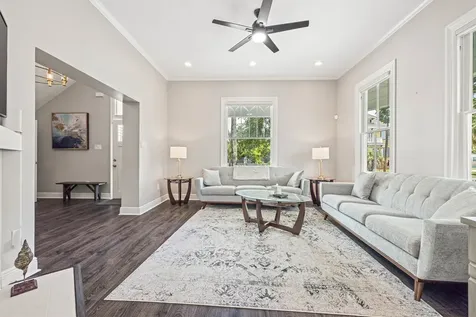 2415 Avenue O 1/2 Galveston TX 77550