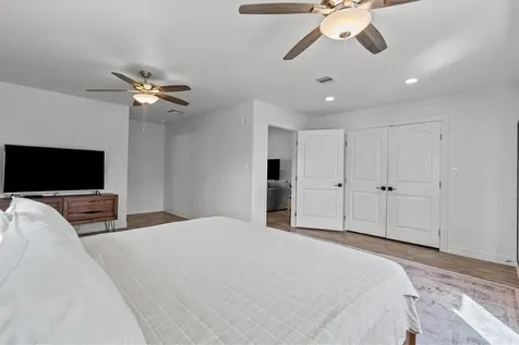 214 Sampan Drive Tiki Island TX 77554