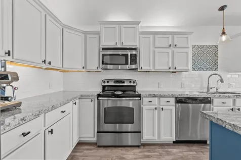 214 Sampan Drive Tiki Island TX 77554
