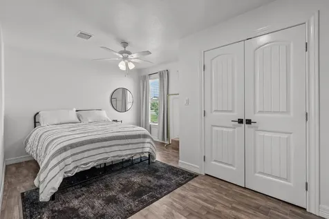 214 Sampan Drive Tiki Island TX 77554