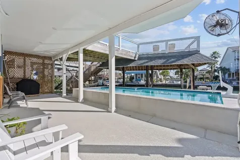 214 Sampan Drive Tiki Island TX 77554