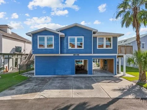 214 Sampan Drive Tiki Island TX 77554