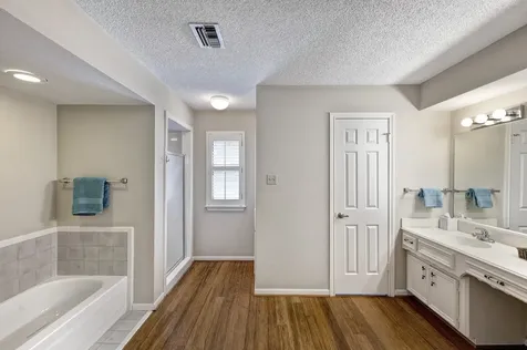 9943 Kemp Forest Drive Houston TX 77080