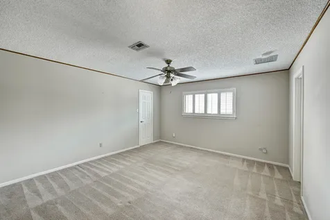 9943 Kemp Forest Drive Houston TX 77080