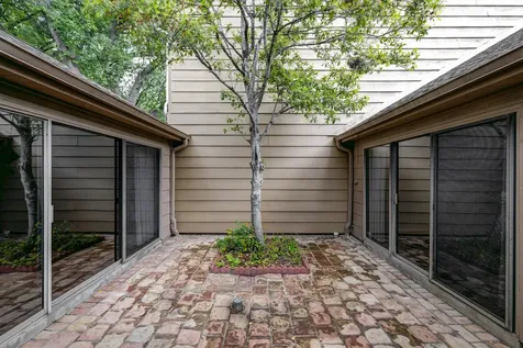 9943 Kemp Forest Drive Houston TX 77080