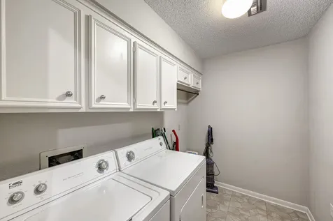 9943 Kemp Forest Drive Houston TX 77080