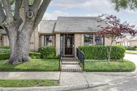 9943 Kemp Forest Drive Houston TX 77080