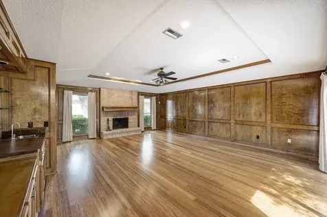9943 Kemp Forest Drive Houston TX 77080