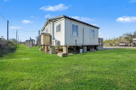 2466 Avenue D 13 San Leon TX 77539
