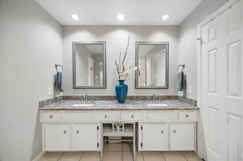3903 Valley Haven Drive Houston TX 77339
