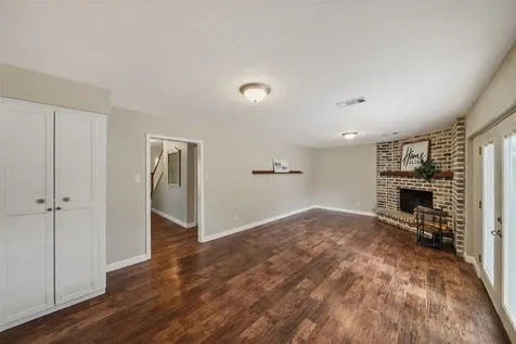 301 Mimosa Drive Hitchcock TX 77563