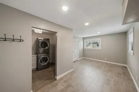 301 Mimosa Drive Hitchcock TX 77563