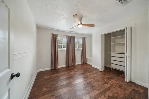301 Mimosa Drive Hitchcock TX 77563
