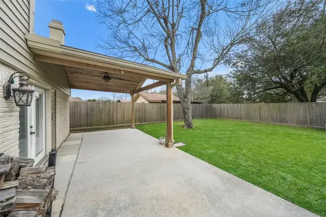 301 Mimosa Drive Hitchcock TX 77563