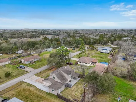 301 Mimosa Drive Hitchcock TX 77563