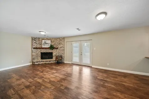 301 Mimosa Drive Hitchcock TX 77563