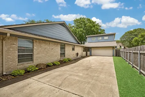 2214 Donegal Court Deer Park TX 77536