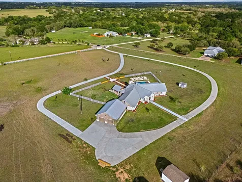 2644 Linda Lane Brenham TX 77833
