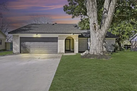 13102 Maxim Drive Houston TX 77065