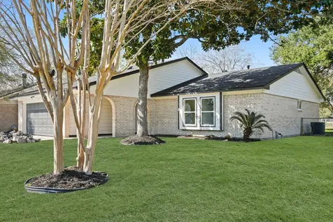 13102 Maxim Drive Houston TX 77065
