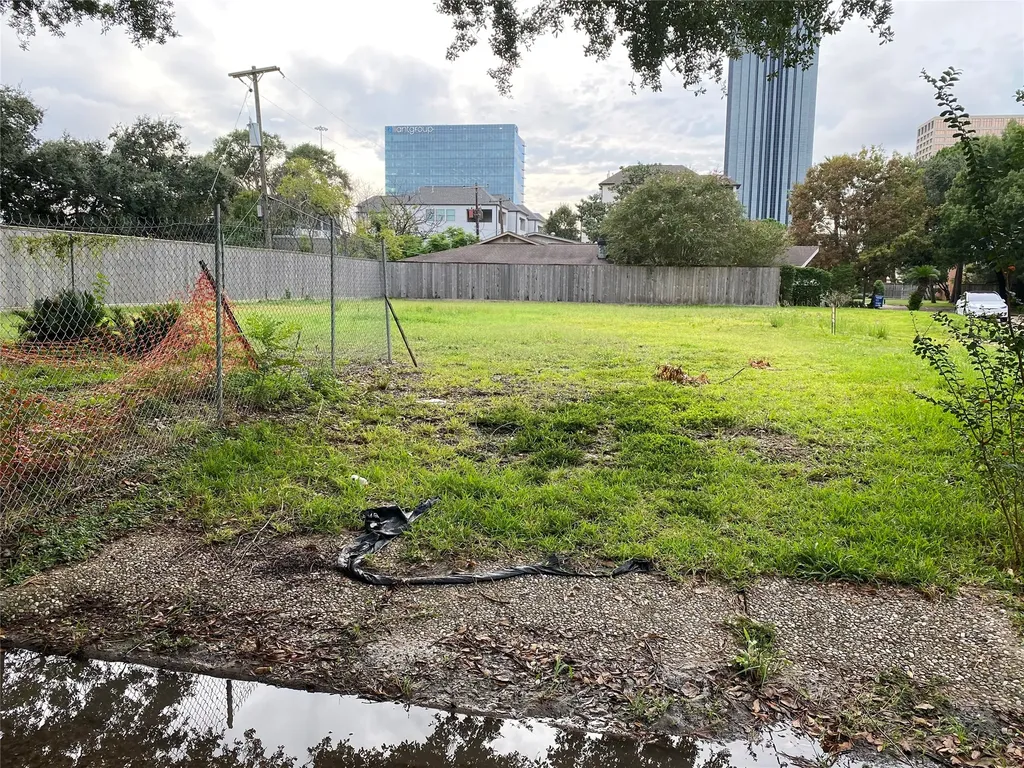4711 Oakshire Drive Houston TX 77027