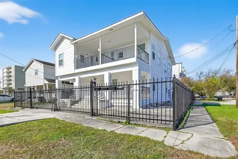 2202 Hutchins Street D Houston TX 77003