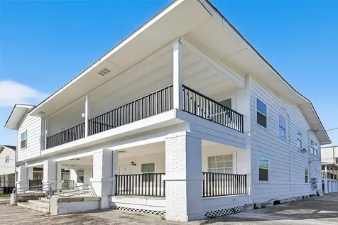 2202 Hutchins Street D Houston TX 77003