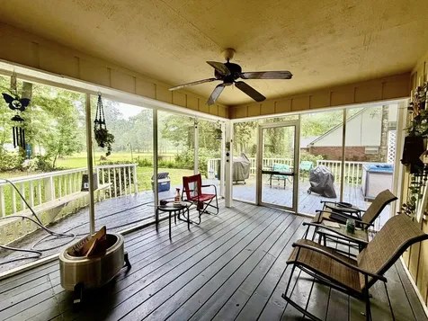 1014 W Wildwood Drive Village Mills TX 77663