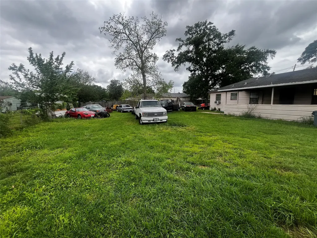 8038 Talton Street Street Houston TX 77028