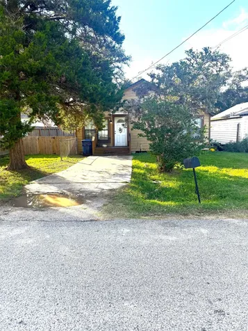 138 Shady Lane West Columbia TX 77486