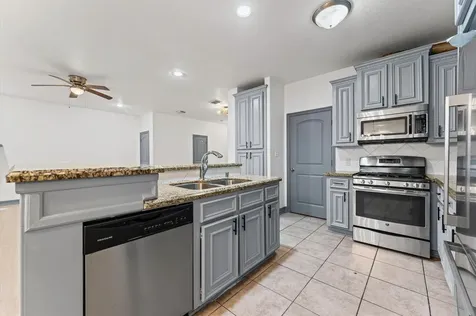 2905 Baer Street 6 Houston TX 77020