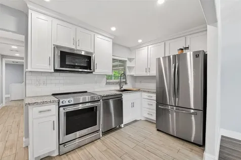 1007 Longley Street South Houston TX 77587