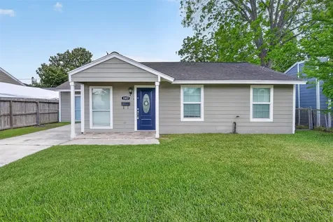 1007 Longley Street South Houston TX 77587