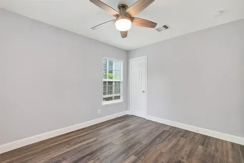 1007 Longley Street South Houston TX 77587