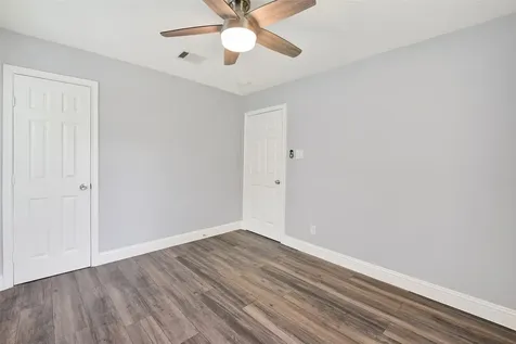 1007 Longley Street South Houston TX 77587