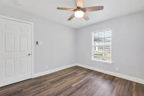 1007 Longley Street South Houston TX 77587
