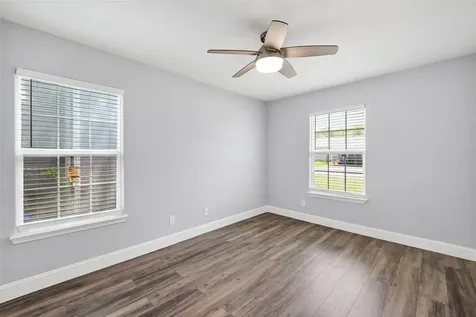 1007 Longley Street South Houston TX 77587