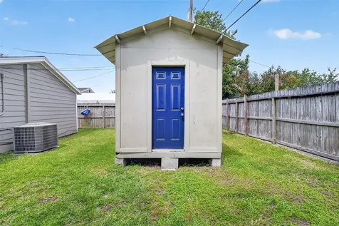 1007 Longley Street South Houston TX 77587