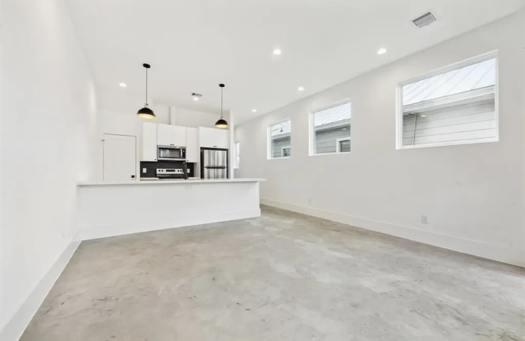 316 N Everton Street C Houston TX 77003