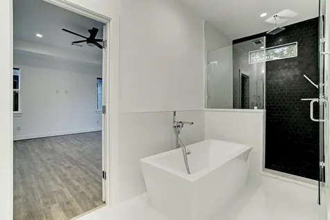 1206 Hamblen Street Houston TX 77009