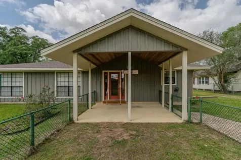 476 Belvedere Beaumont TX 77706