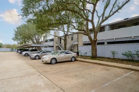 10733 Braes Bend Drive 10733 Houston TX 77071